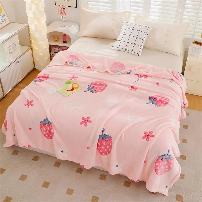 Strawberry Pattern Blanket, Floral Print Blanket, Soft Blanket, Soft Throw Blanket, Air-conditioned Room Blanket, Warm Nap Blanket, Lightweight Throw Blanket for Home Office Camping Travel, Cozy Blankets And Throws