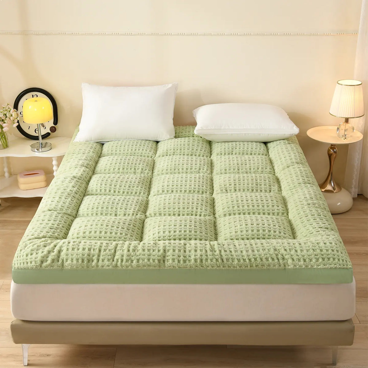 Super Soft Textured, Foldable & Breathable Design, Portable Foldable Mattress, Folding Mattress, Fold Out Mattress, European Certified, Suitable for Dorms/apartments/all Seasons Use! Triple Fold Mattress