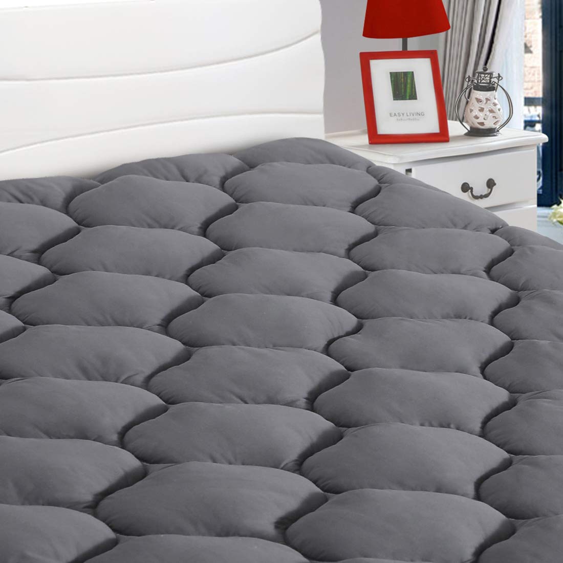 LEISURE TOWN Cotton Queen Mattress Pad Fitted Quilted Mattress Cover,White