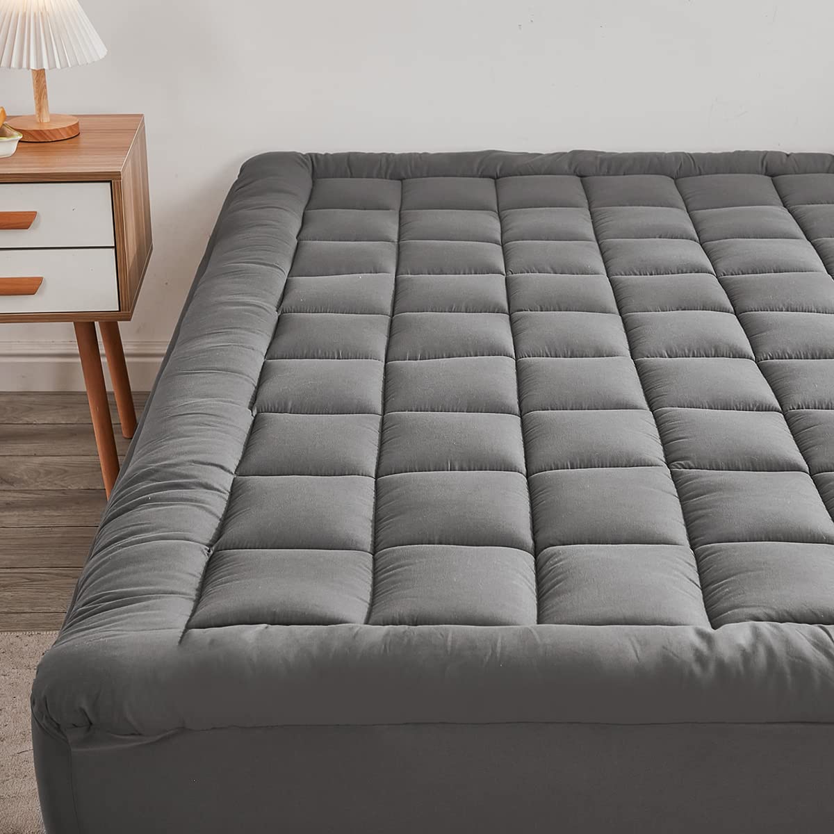 Queen Mattress Pad Cover Cooling Mattress Topper Pillow Top with Down Alternative Fill (8-21” Fitted Deep Pocket Queen Size) White