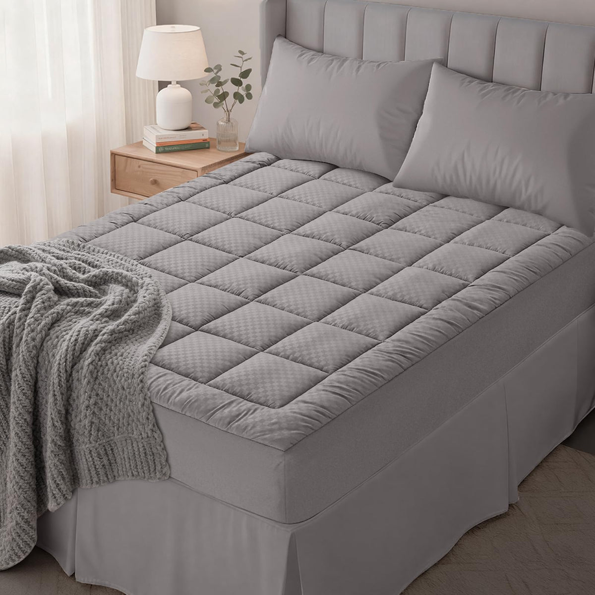 OLANLY Full Quilted Fitted Mattress Pad – Soft Pillow Top Mattress Topper, Down Alternative Fill, Cooling Comfort Breathable Mattress Cover, Machine Washable Deep Pocket Mattress Protector, White