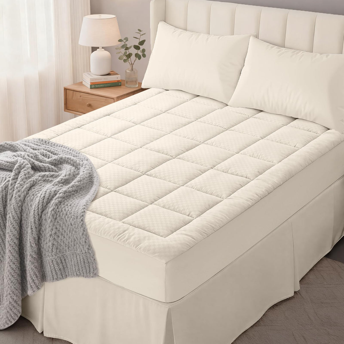 OLANLY Full Quilted Fitted Mattress Pad – Soft Pillow Top Mattress Topper, Down Alternative Fill, Cooling Comfort Breathable Mattress Cover, Machine Washable Deep Pocket Mattress Protector, White