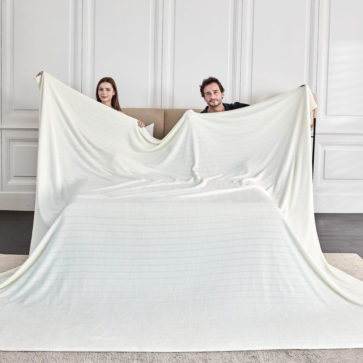 Soft Cozy 120x120 Inches Seamless Oversized King Fleece Blanket, 3D Jacquard Decorative Giant 10'x10' California King Blanket Extra Large for Bed, Sofa, Couch, Travel, Dark Grey Chain