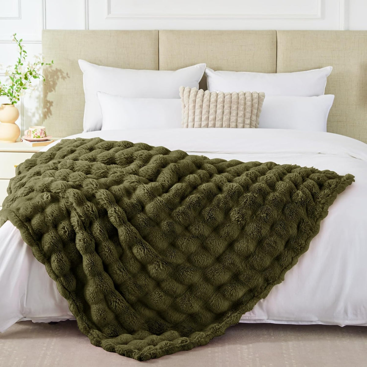 EXQ Home Fluffy Rabbit Faux Fur Throw Blanket for Couch Green