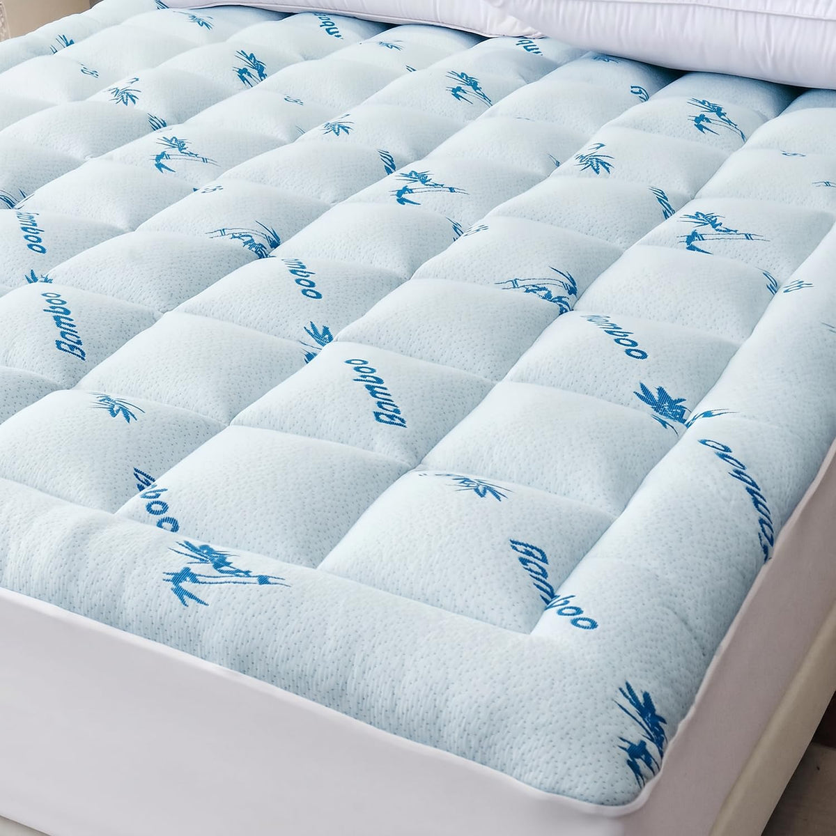 Cooling Mattress Topper Queen – Extra Soft Pillow Top Mattress Pad, Breathable Viscose Made from Bamboo Mattress Protector for Back Pain Relief, Deep Pocket Cover Fits 8–21 Inch