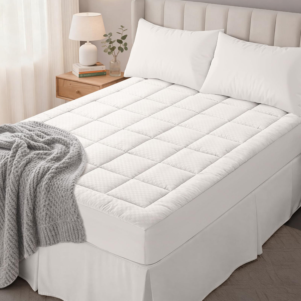 OLANLY Full Quilted Fitted Mattress Pad – Soft Pillow Top Mattress Topper, Down Alternative Fill, Cooling Comfort Breathable Mattress Cover, Machine Washable Deep Pocket Mattress Protector, White