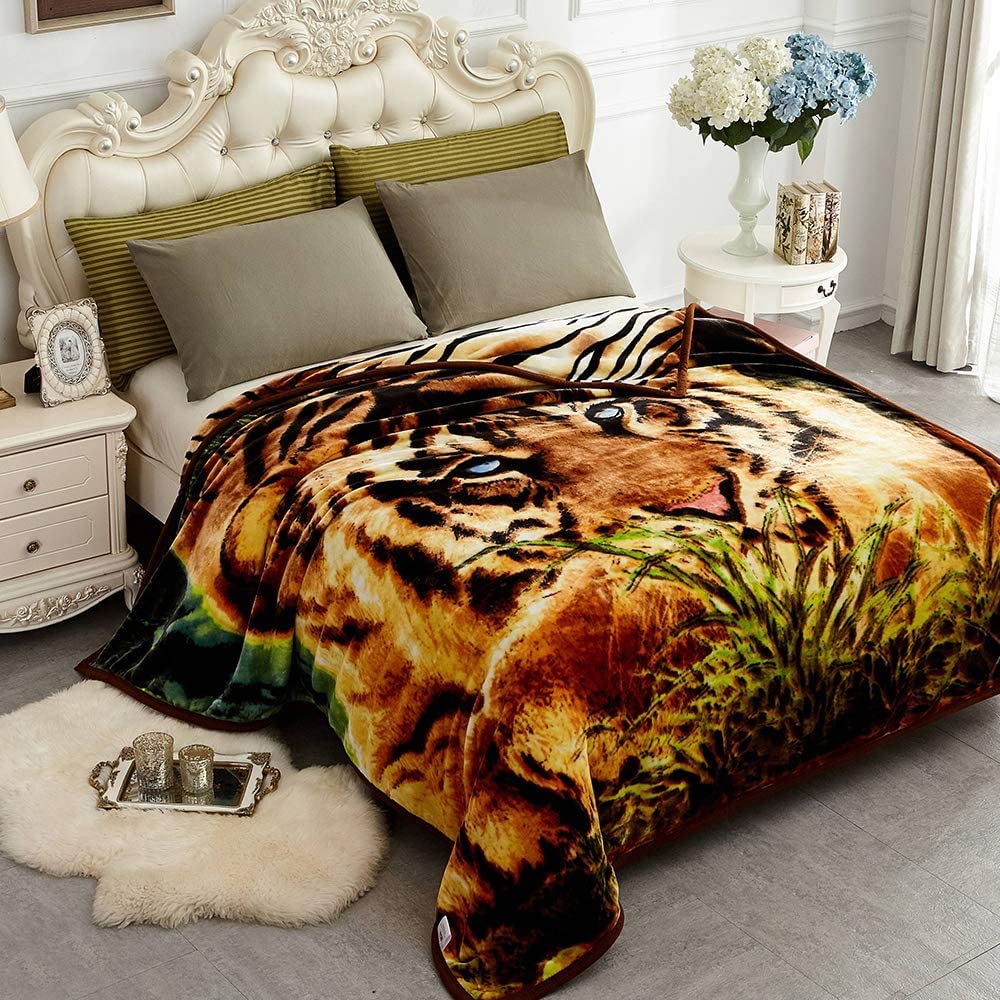 JYK Wolf Blanket Korean Style Queen Size Fleece Bed Blanket, 520GSM 2 Ply