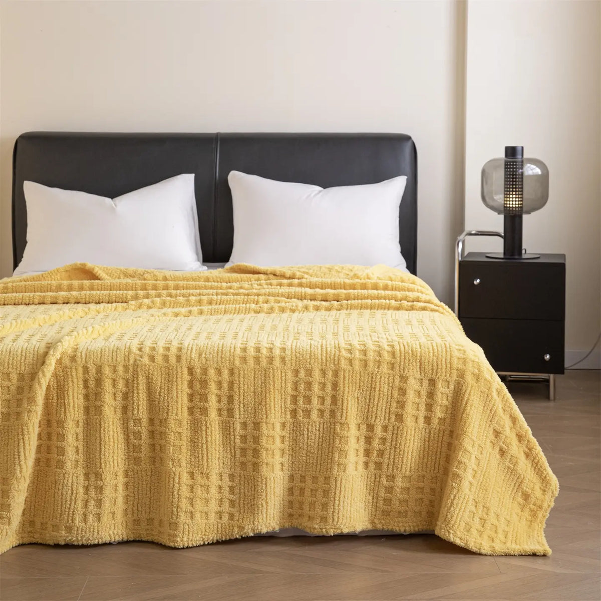 Taffeta Velvet Solid Color Waffle Jacquard Soft Warm Throw Bedroom Blanket, Cozy Throw Blankets, Moisture-Wicking, Cloud-Like Touch, Ideal for Naps, Cozy and Comfortable