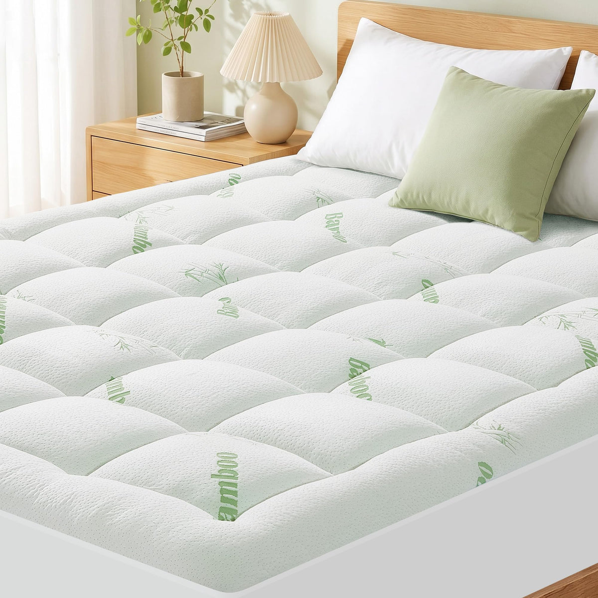 Mattress Pad Queen Size, Cooling Pillow Top Mattress Topper, Ultra Soft Viscose Made from Bamboo, Breathable for Hot Sleepers, Deep Pocket 8"-20", Green