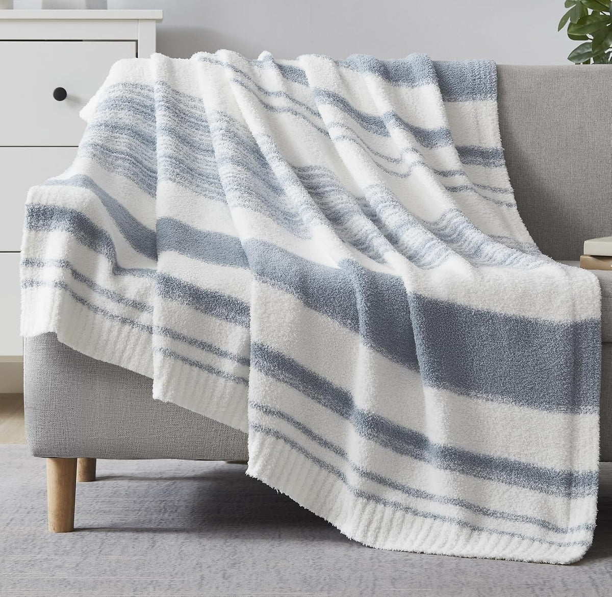 WRENSONGE Soft Checkered Throw Blanket for Couch-Cozy Fall Knitted Blankets