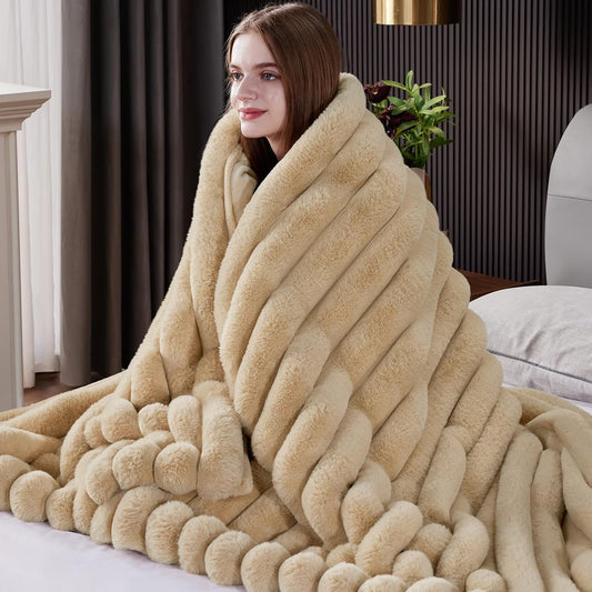 Faux Fur Throw Blanket, 1000GSM Thick Fluffy Fur Throw, 50"X70"