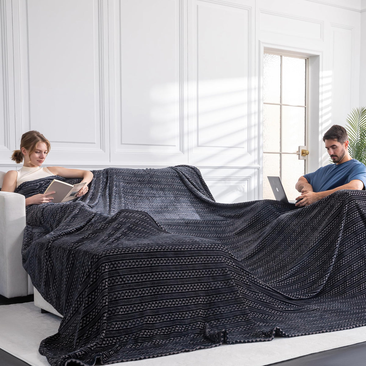 Soft Cozy 120x120 Inches Seamless Oversized King Fleece Blanket, 3D Jacquard Decorative Giant 10'x10' California King Blanket Extra Large for Bed, Sofa, Couch, Travel, Dark Grey Chain