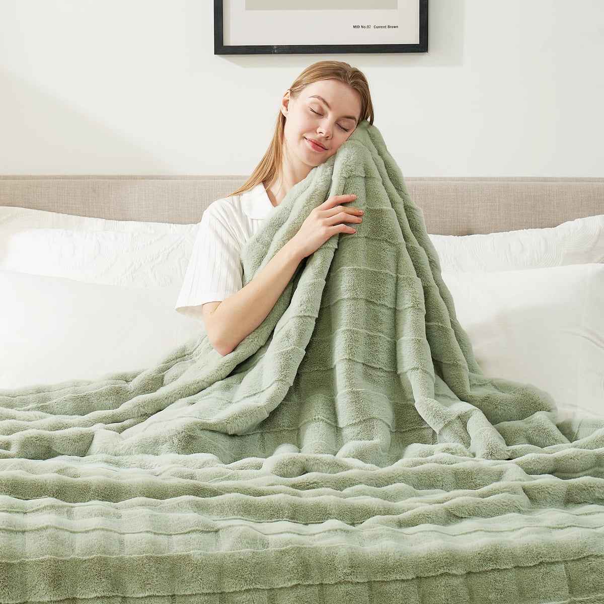 Cozy Bliss Fluffy Faux Fur Throw Blanket for Couch,Warm Cozy Soft Beige Throw Blankets for Sofa Bed Living Room,50x60 Inches