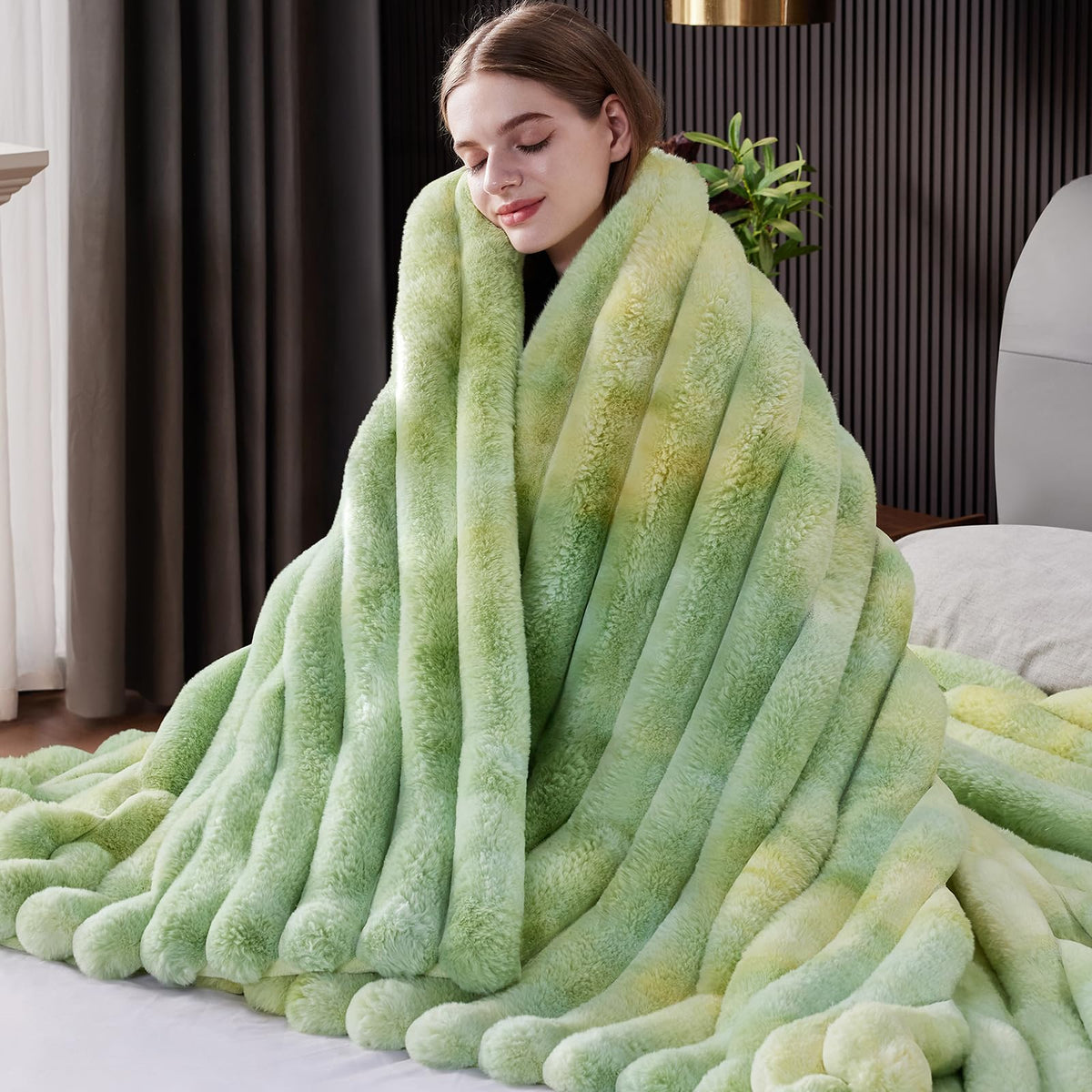 Faux Fur Throw Blanket, 1000GSM Thick Fluffy Fur Throw, 50"X70"