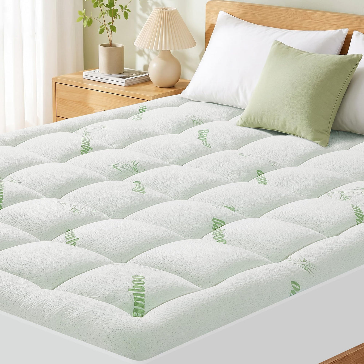 Mattress Pad Queen Size, Cooling Pillow Top Mattress Topper, Ultra Soft Viscose Made from Bamboo, Breathable for Hot Sleepers, Deep Pocket 8"-20", Green