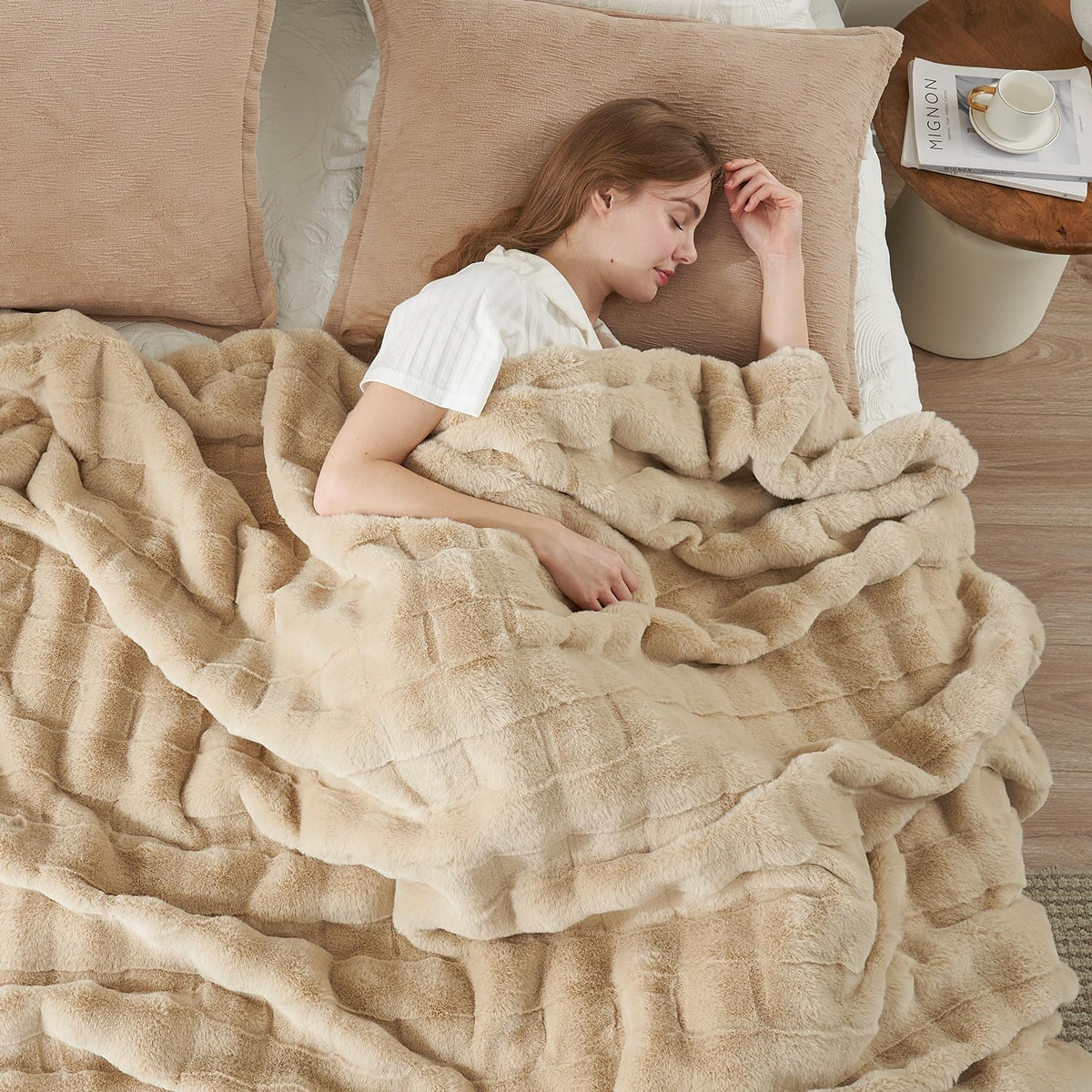 Cozy Bliss Fluffy Faux Fur Throw Blanket for Couch,Warm Cozy Soft Beige Throw Blankets for Sofa Bed Living Room,50x60 Inches