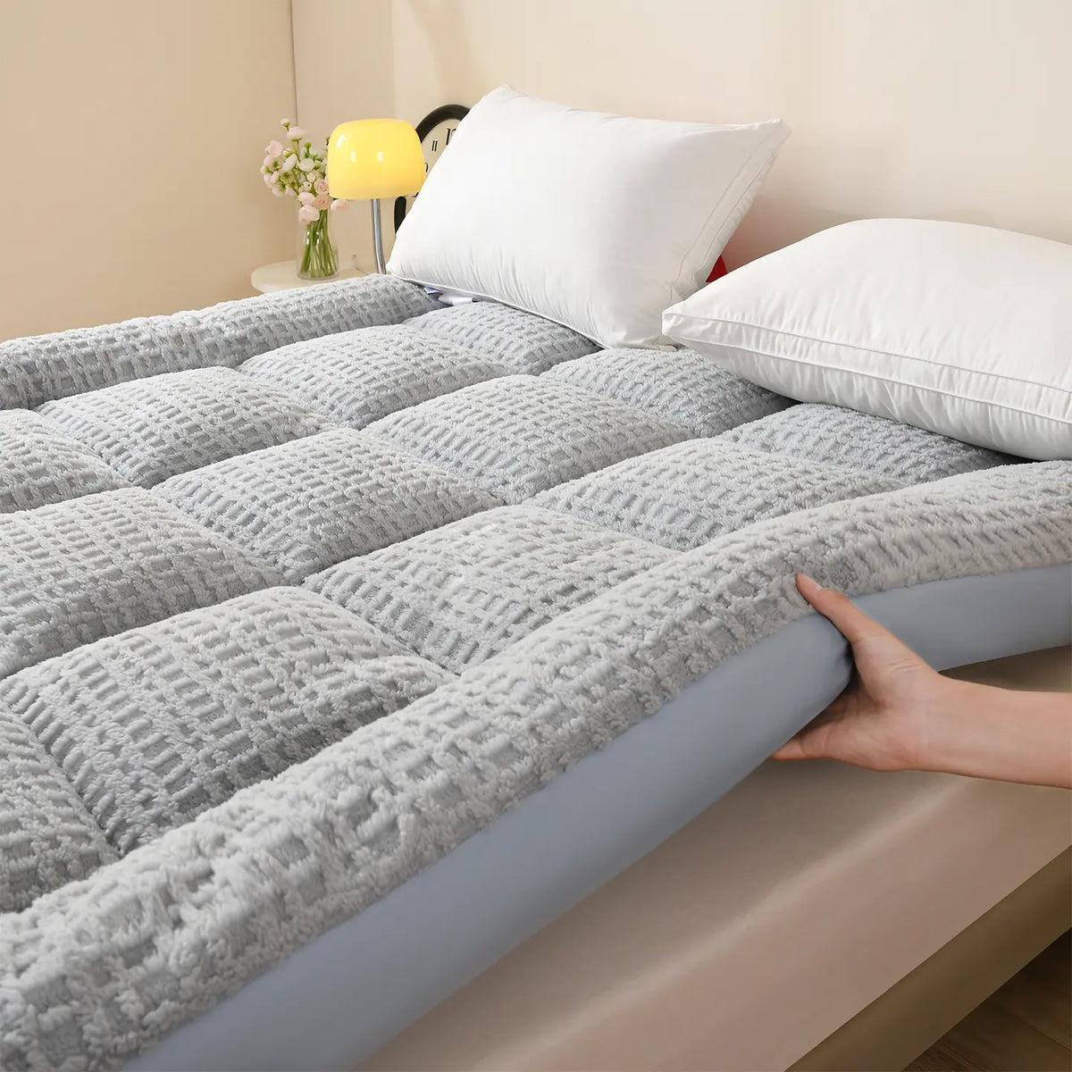 Super Soft Textured, Foldable & Breathable Design, Portable Foldable Mattress, Folding Mattress, Fold Out Mattress, European Certified, Suitable for Dorms/apartments/all Seasons Use! Triple Fold Mattress