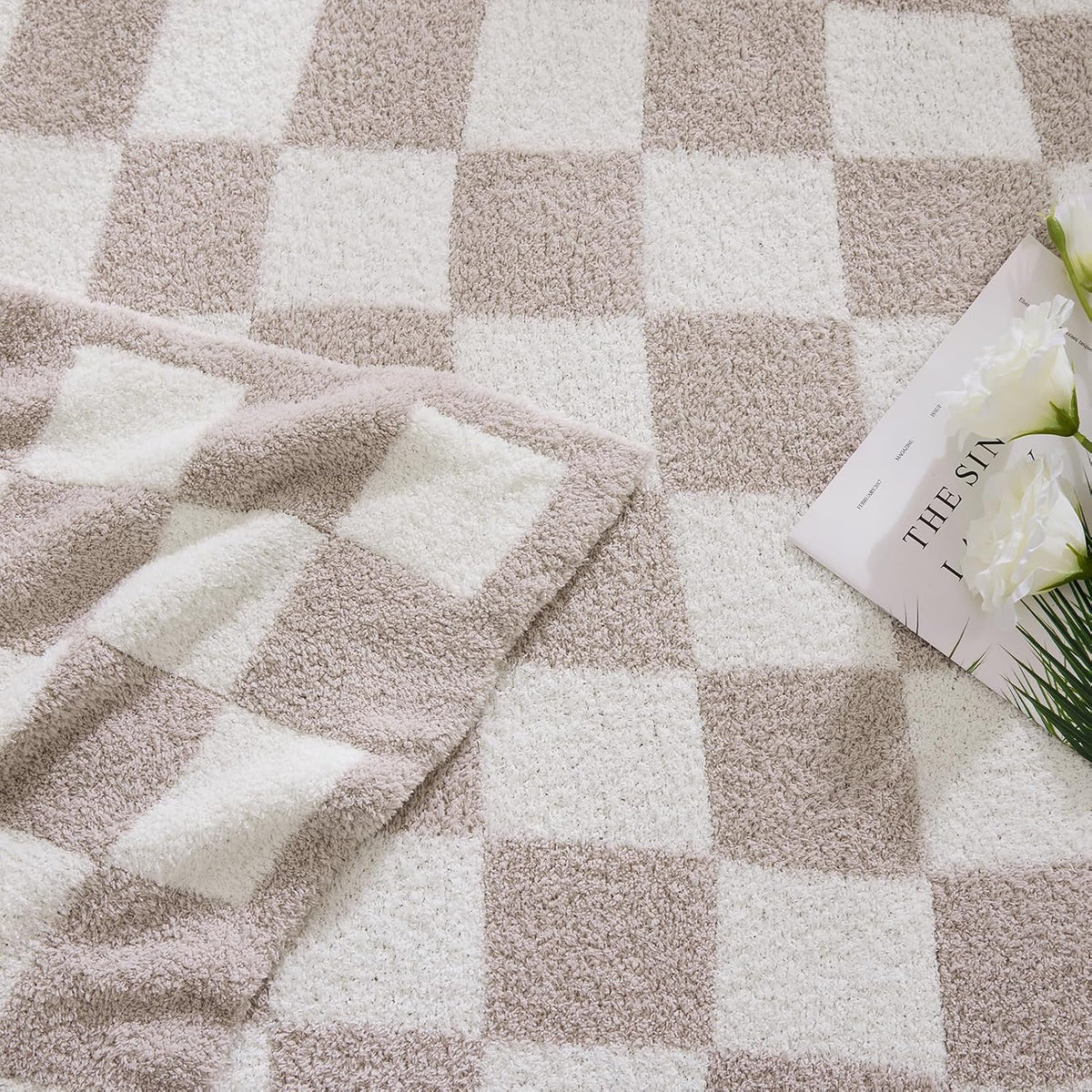 WRENSONGE Soft Checkered Throw Blanket for Couch-Cozy Fall Knitted Blankets