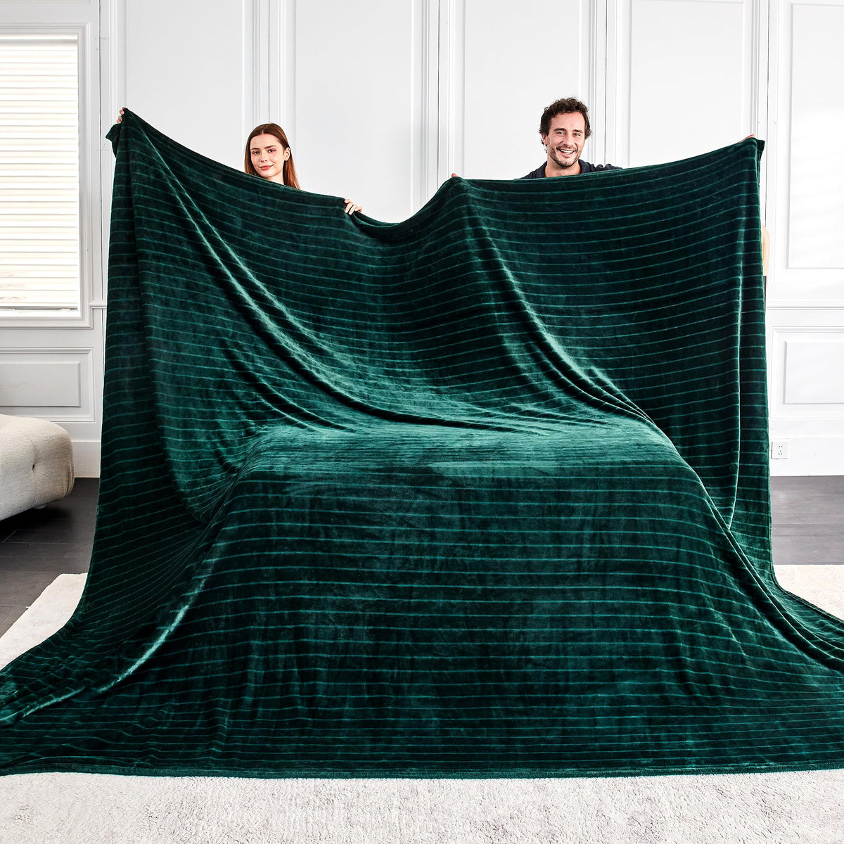 Soft Cozy 120x120 Inches Seamless Oversized King Fleece Blanket, 3D Jacquard Decorative Giant 10'x10' California King Blanket Extra Large for Bed, Sofa, Couch, Travel, Dark Grey Chain