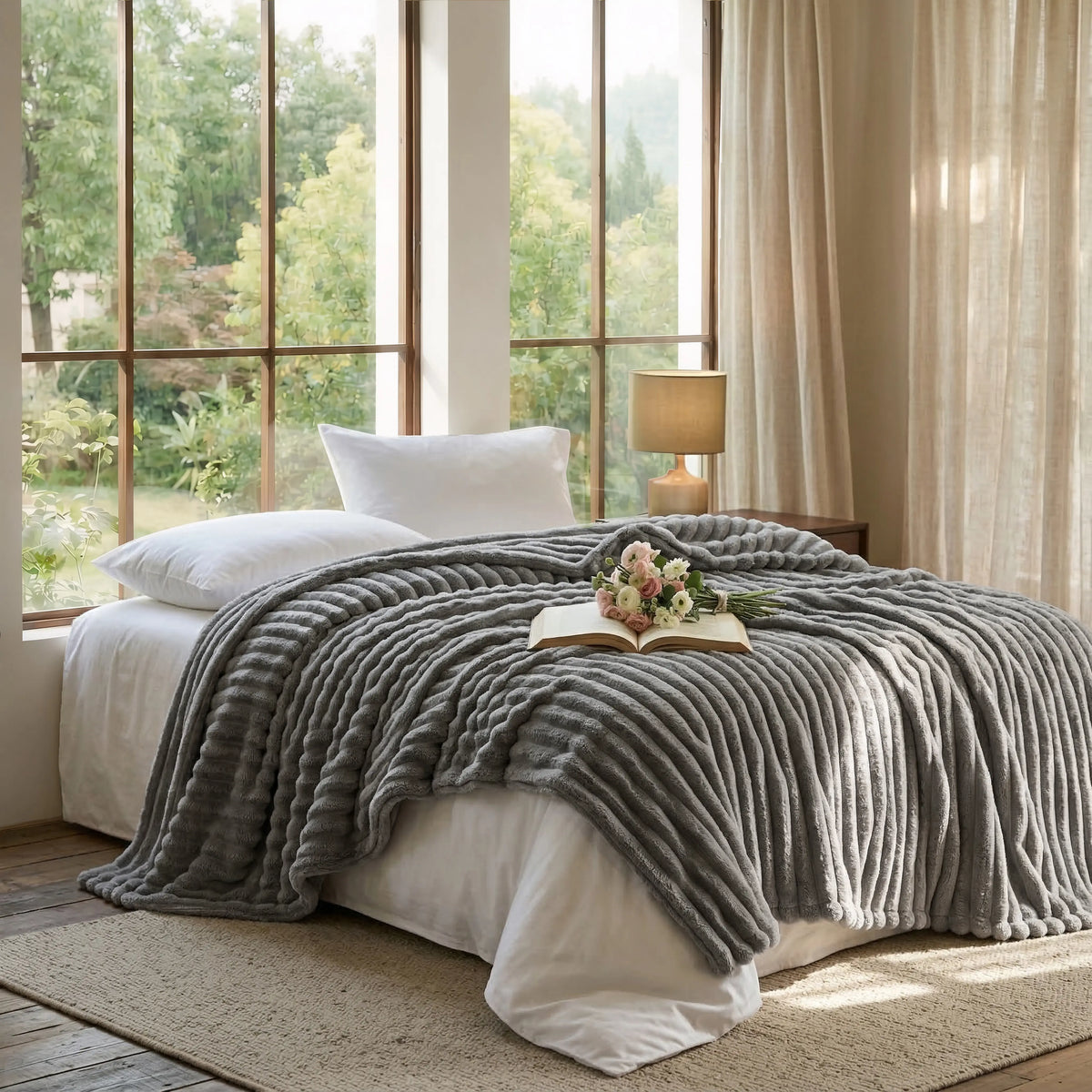 Raybee Super Soft Cozy Blanket Queen Size - Breathable Lightweight Blankets for Bed,Couch,Travel,Office,Summer Cooling Throw Blankets for Hot Sleepers & Night Sweat,Perfect Gift Ideal