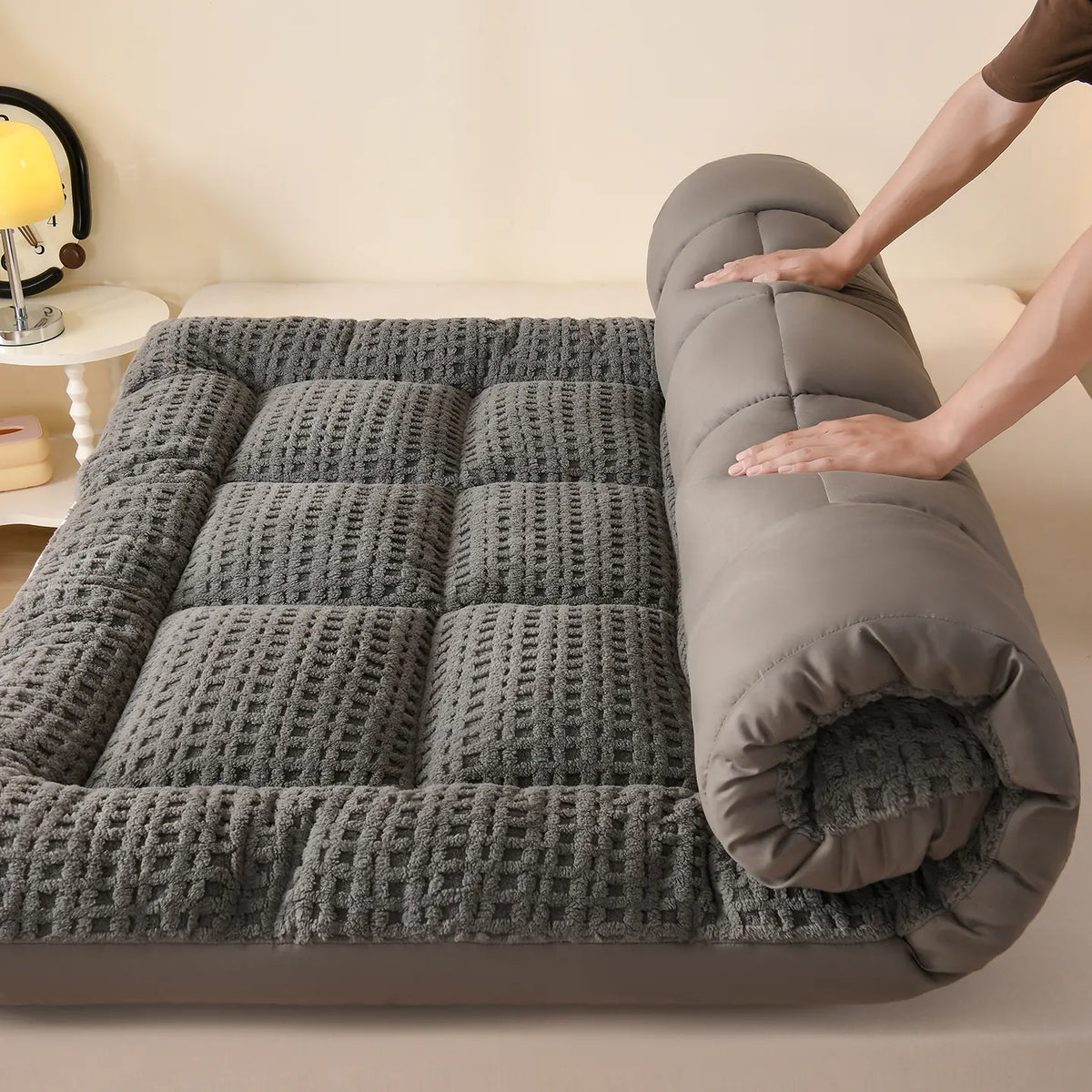 Super Soft Textured, Foldable & Breathable Design, Portable Foldable Mattress, Folding Mattress, Fold Out Mattress, European Certified, Suitable for Dorms/apartments/all Seasons Use! Triple Fold Mattress