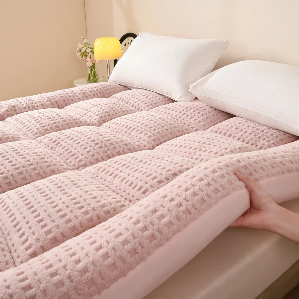 Super Soft Textured, Foldable & Breathable Design, Portable Foldable Mattress, Folding Mattress, Fold Out Mattress, European Certified, Suitable for Dorms/apartments/all Seasons Use! Triple Fold Mattress